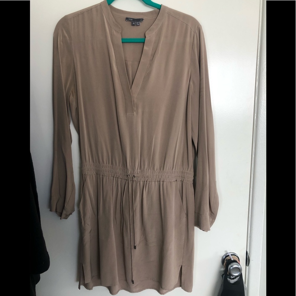 Vince silk long sleeve drawstring pocket dress! 10